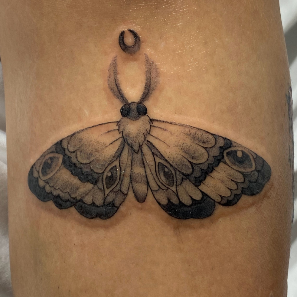 Tatuagem Geek fine line MARIPOSA extra